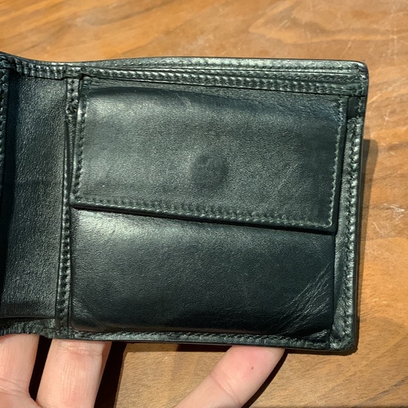 Gucci GG Supreme Wolf Bifold Small Wallet - Picture 8 of 13
